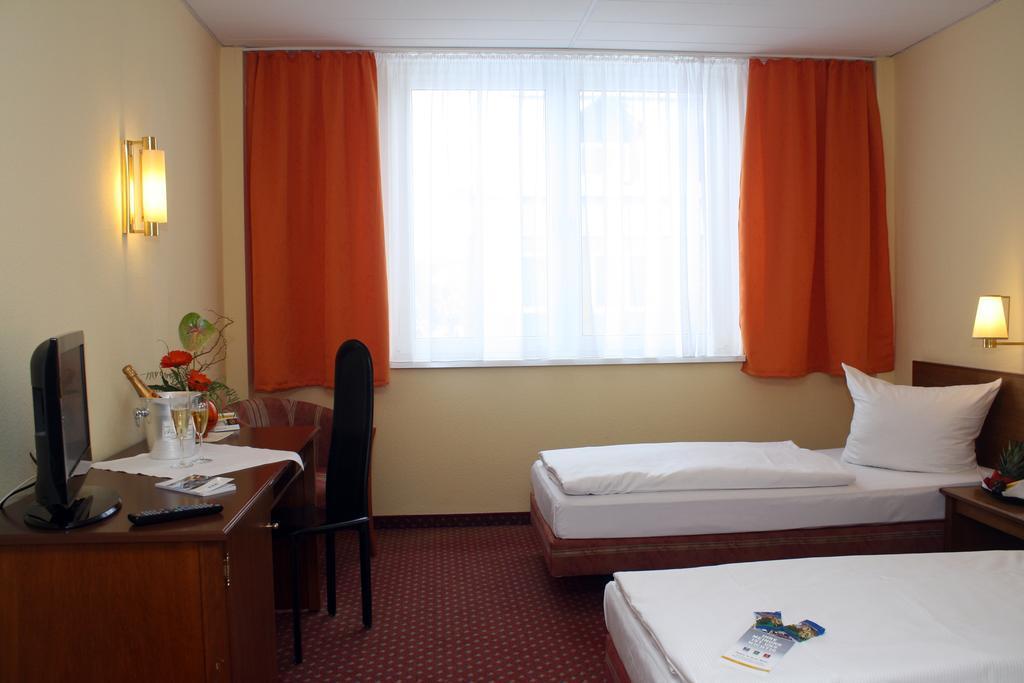 Quick Hotel Dresden West Kesselsdorf Dış mekan fotoğraf